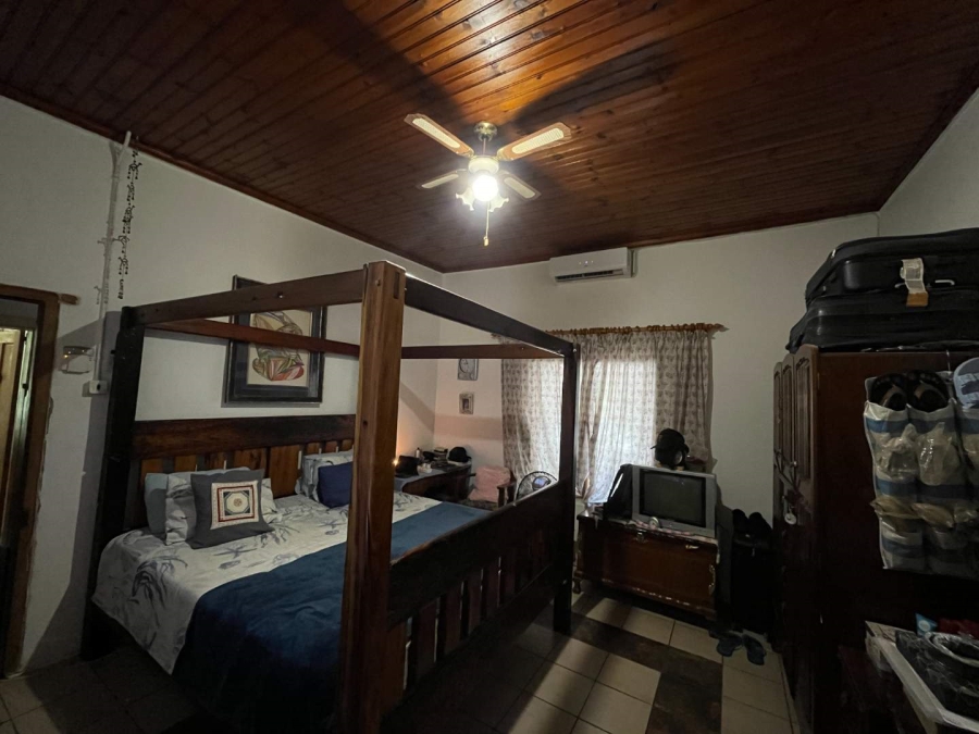 3 Bedroom Property for Sale in Kanoneiland Northern Cape